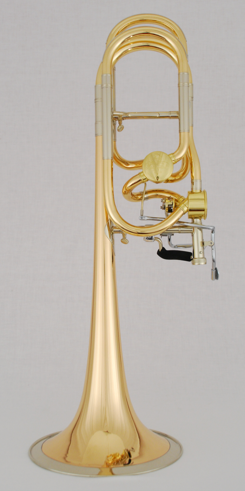 Ebass trombone with F and D/Dbattachment, hagmannvalves